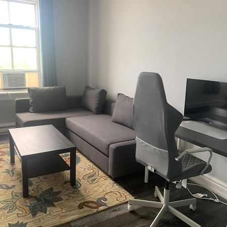 Hotel Bedford Ґодріч Екстер'єр фото