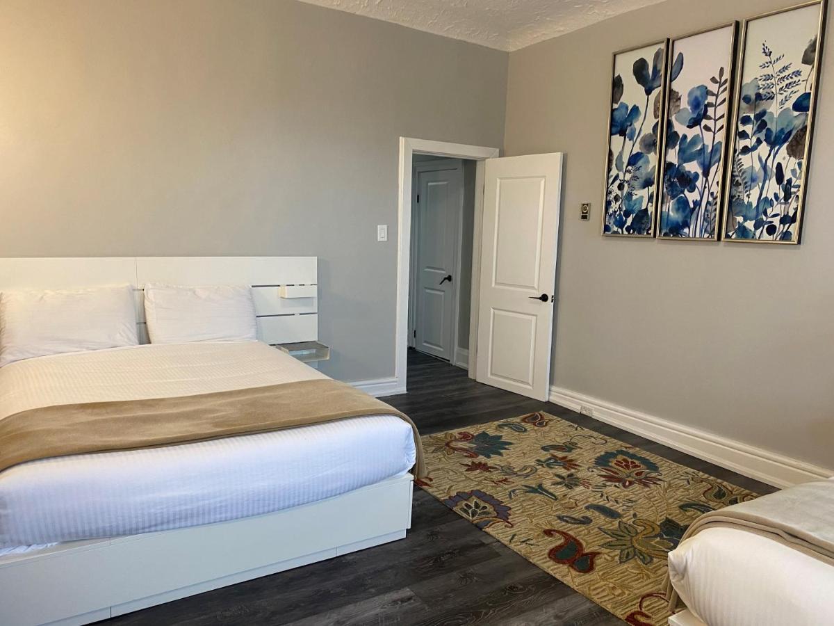 Hotel Bedford Ґодріч Екстер'єр фото