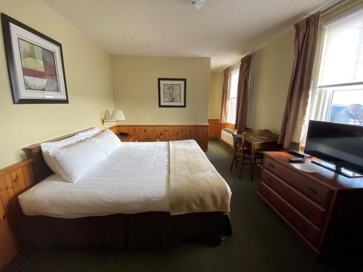 Hotel Bedford Ґодріч Екстер'єр фото